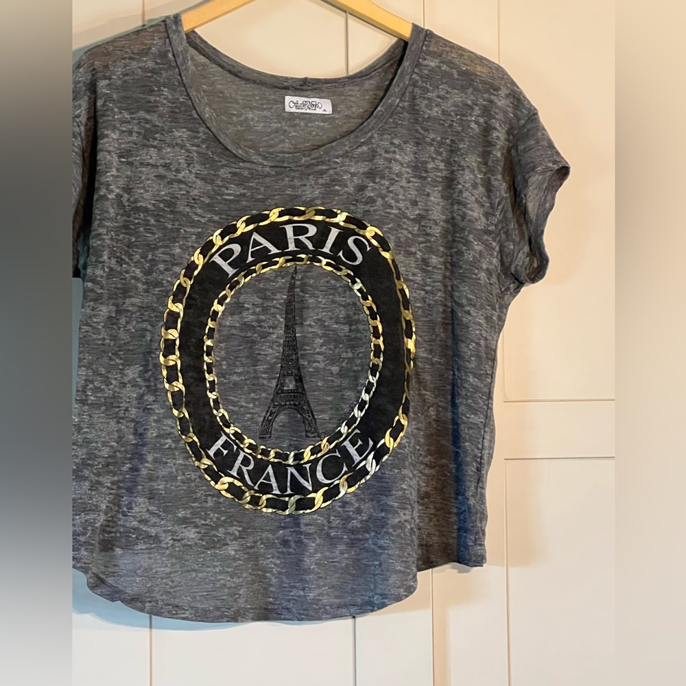 Lauren Moshi gray black gold Paris cropped tshirt, fabric slight sheer, size M